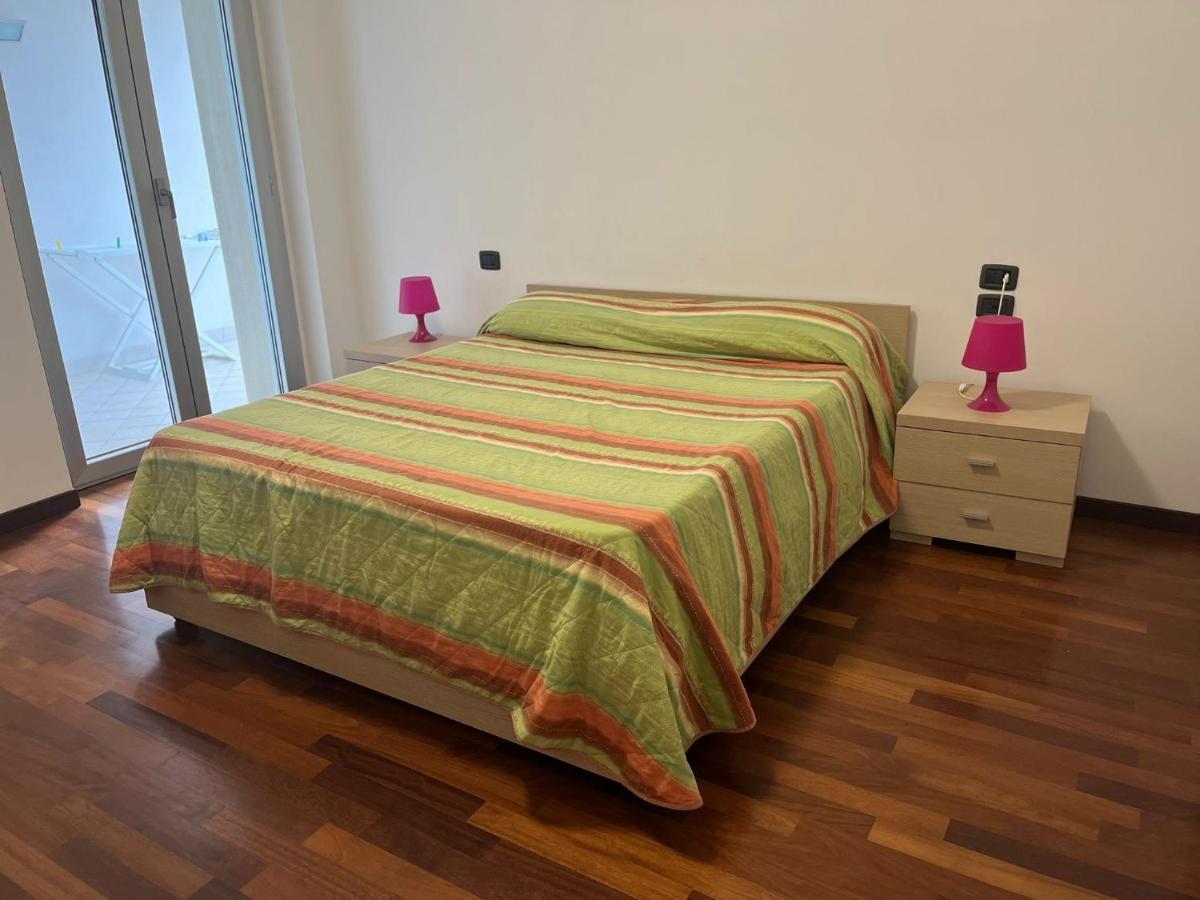 Appartamento Pescara Sud Екстер'єр фото